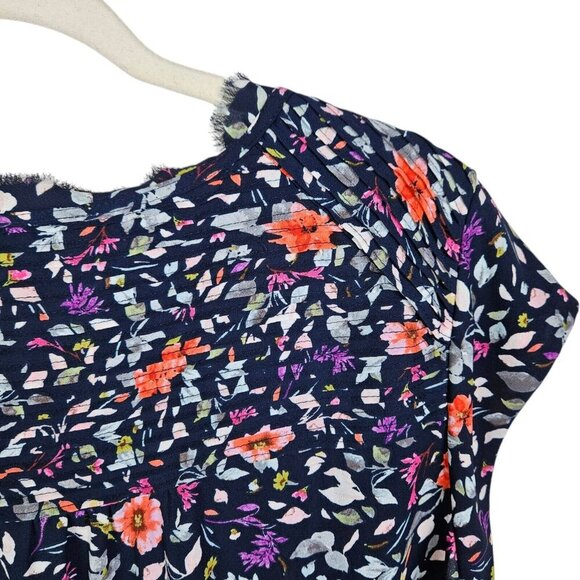Danielrainn Navy Blue Spring Floral Split Neck Raw Hem Blouse Size 2XL - Picture 7 of 12